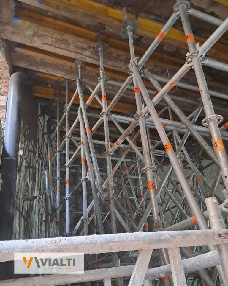 A continuación, vamos a compartir los más recientes avances relacionados con los trabajos de demolición y consolidación de la estructura existente, aspectos fundamentales para garantizar la estabilidad y longevidad de este edificio.